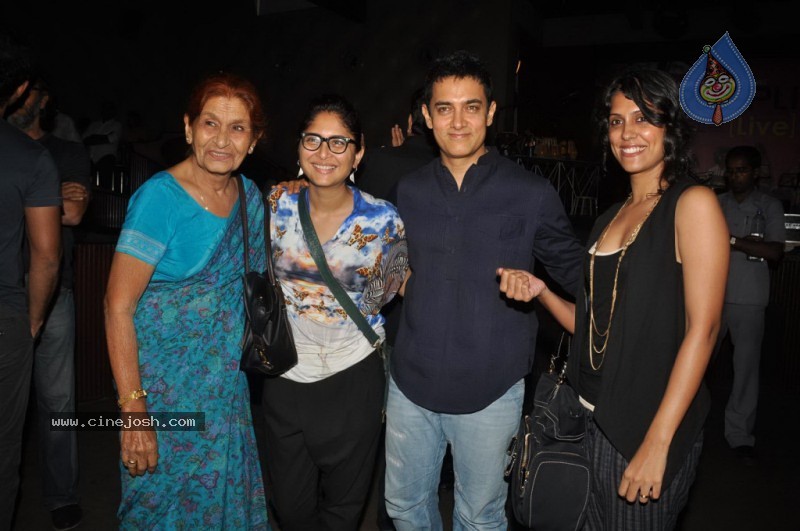 Celebs at Peepli Live play the drum song Performance's Event - 3 / 75 photos