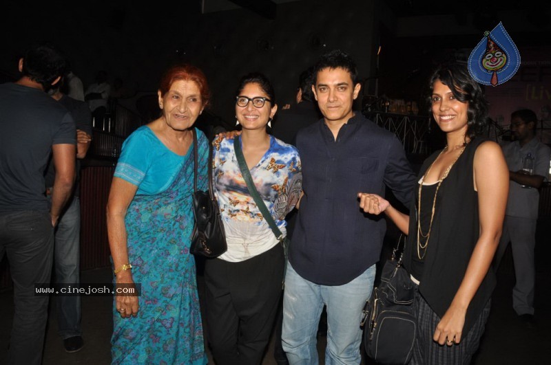 Celebs at Peepli Live play the drum song Performance's Event - 70 / 75 photos