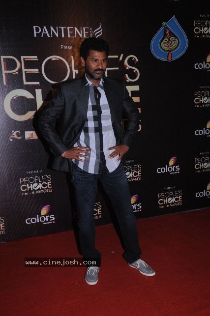 Celebs at Peoples Choice Awards Evening Party - 15 / 42 photos