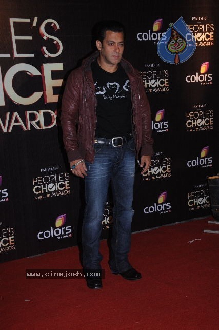 Celebs at Peoples Choice Awards Evening Party - 16 / 42 photos