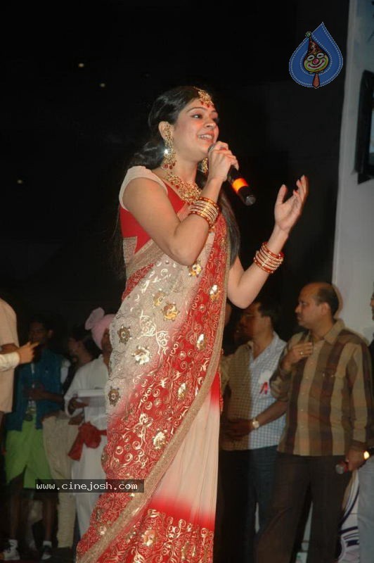 Celebs at Politco Sanjay Dina Patil Cultural Event - 8 / 38 photos