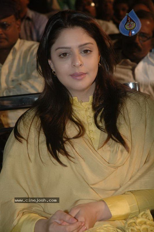 Celebs at Politco Sanjay Dina Patil Cultural Event - 21 / 38 photos