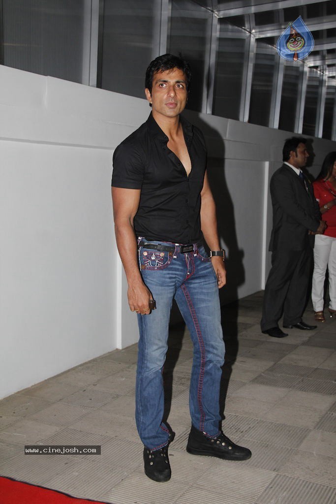 Celebs at Provogue Royalty Fashion Night - 63 / 84 photos
