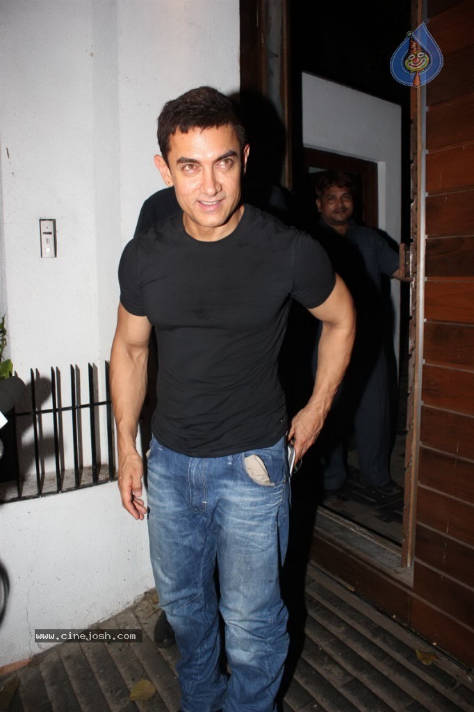Celebs at Qayamat Se Qayamat Tak Party - 60 / 79 photos