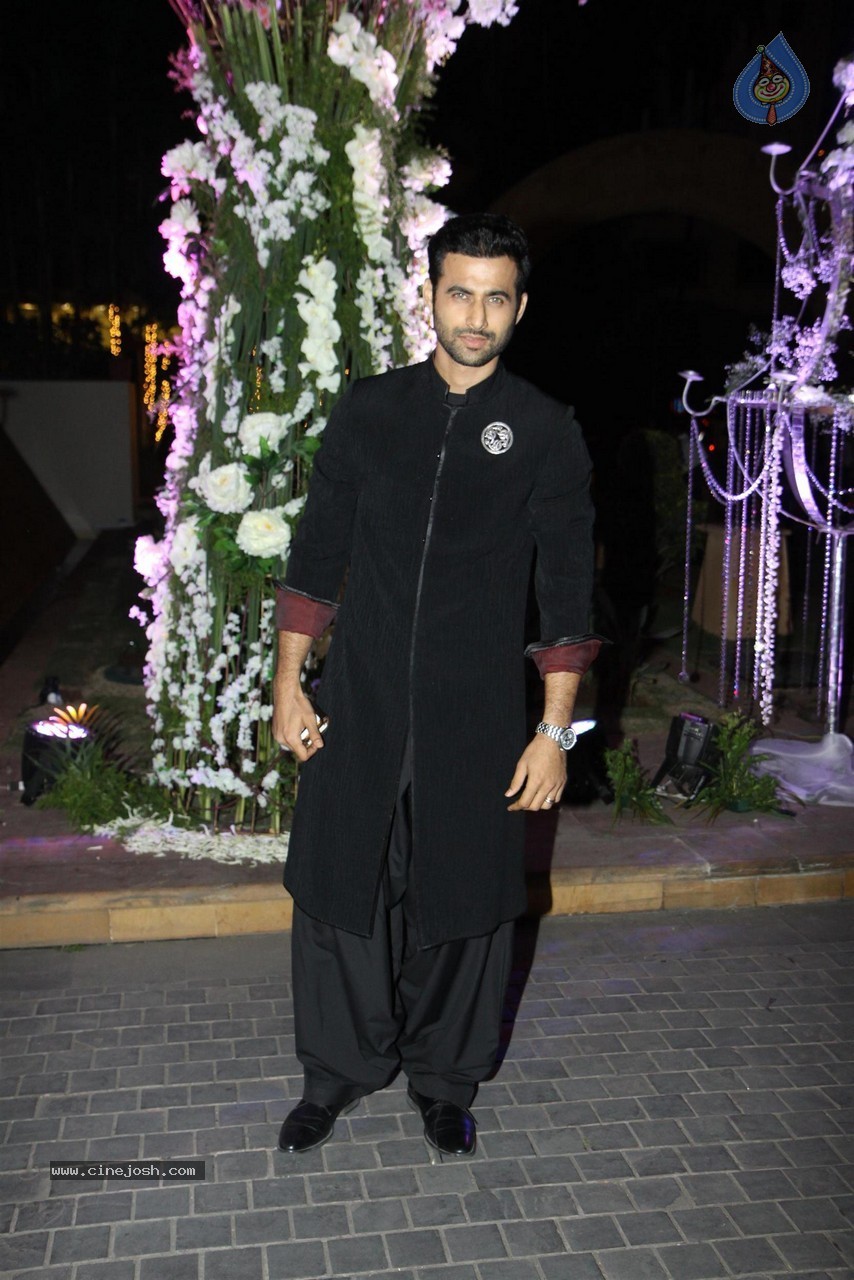 Celebs at Riddhi Malhotra n Tejas Talwalkar Sangeet Ceremony - 116 / 152 photos
