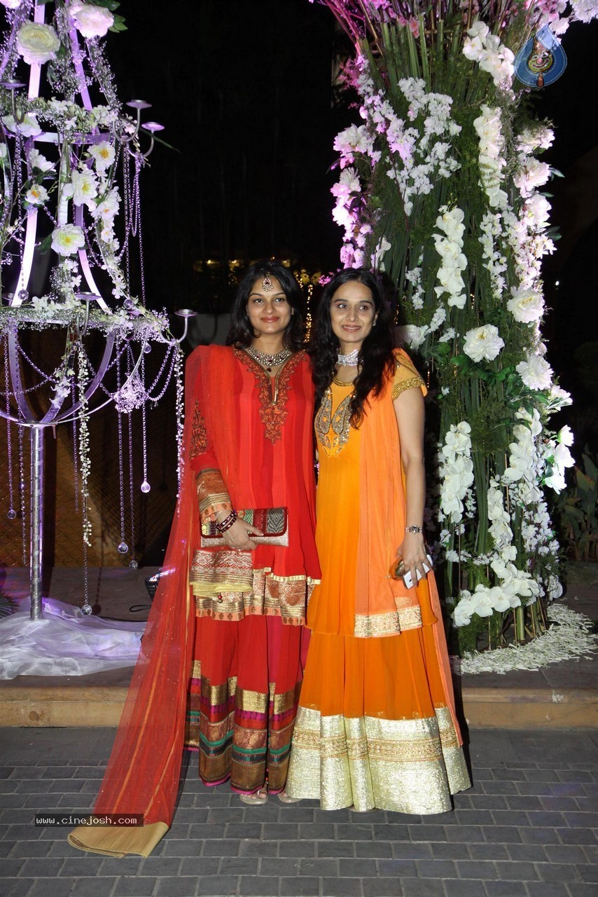 Celebs at Riddhi Malhotra n Tejas Talwalkar Sangeet Ceremony - 120 / 152 photos