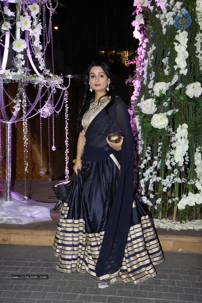 Celebs at Riddhi Malhotra n Tejas Talwalkar Sangeet Ceremony - 137 / 152 photos