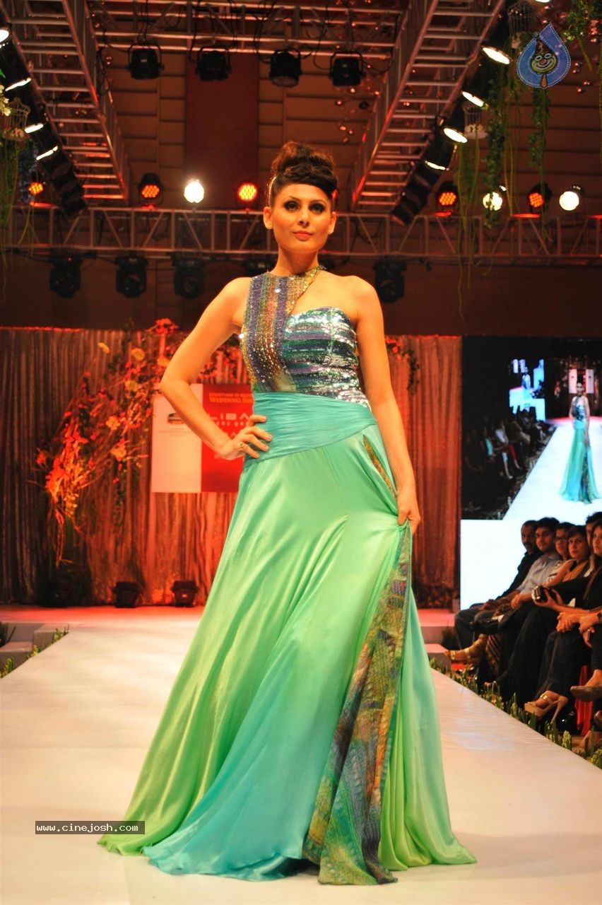 Celebs at Riyaz Gangji Libas Fashion Show - 16 / 64 photos