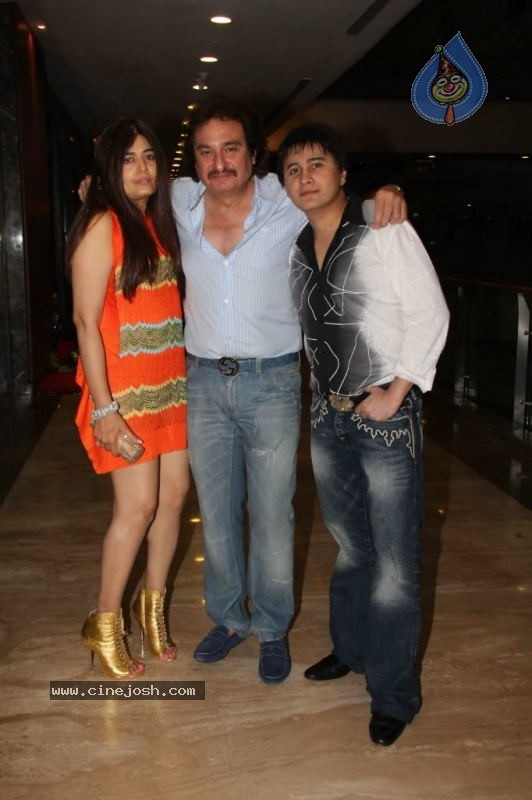 Celebs at Rohit Bal Birthday Bash - 9 / 32 photos