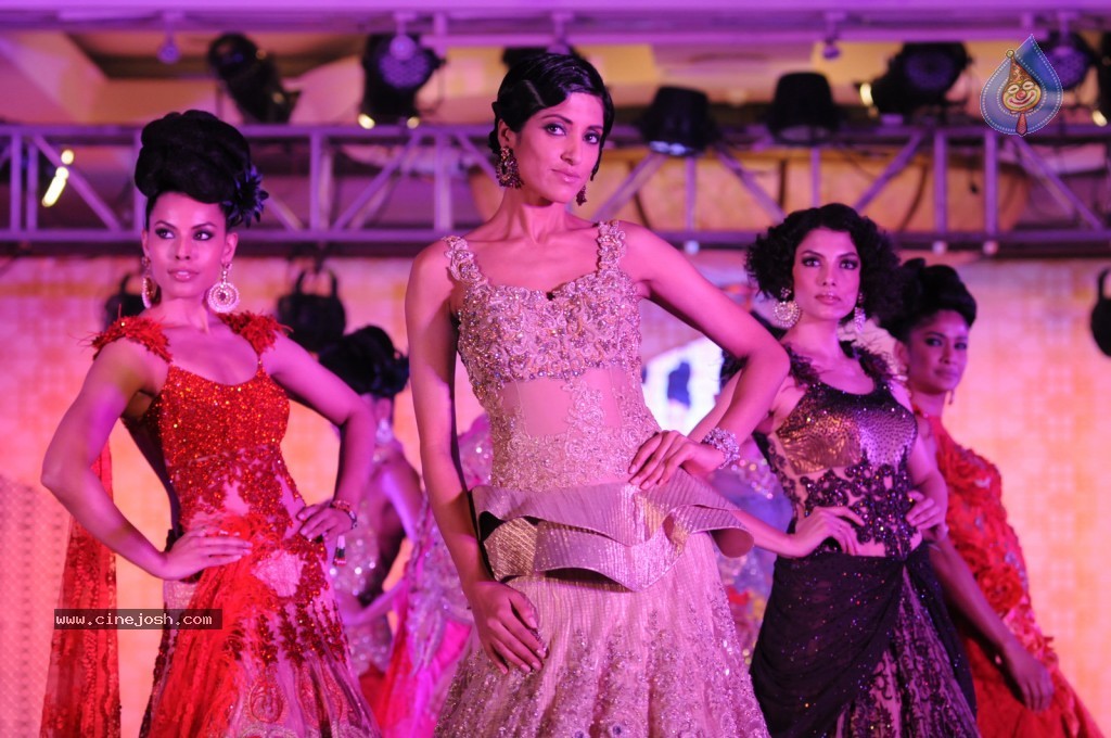 Celebs at Rohit Verma Fashion Show - 111 / 121 photos