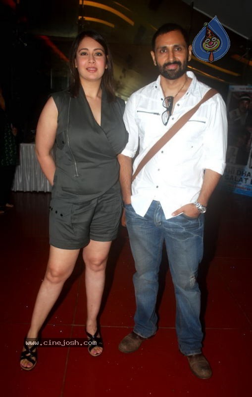 Celebs at Sahi Dhandhe Galat Bande Movie First Look - 3 / 29 photos