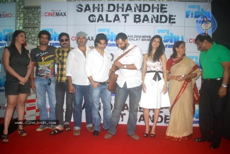 Celebs at Sahi Dhandhe Galat Bande Movie First Look - 5 / 29 photos