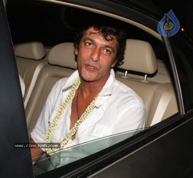 shahrukh khan holi party
