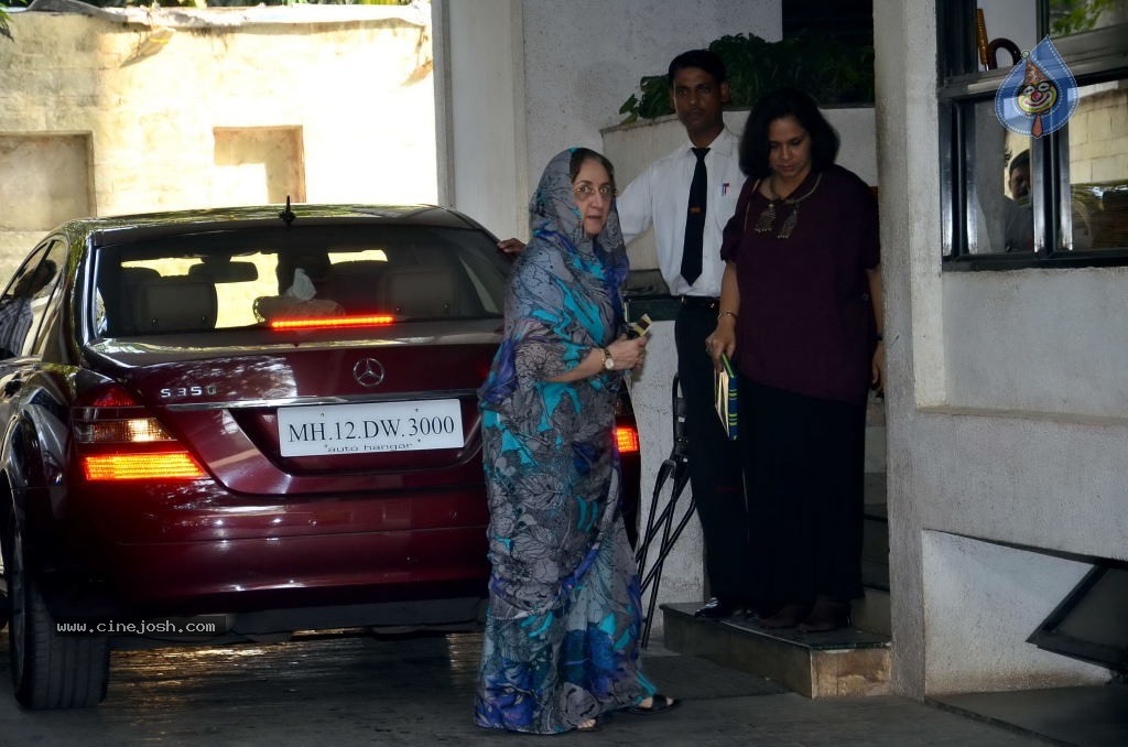 Celebs at Shashi Kapoor Christmas Brunch - 6 / 43 photos