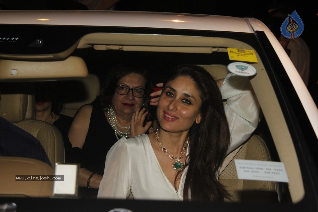Celebs at Shashi Kapoor Christmas Party - 51 / 59 photos