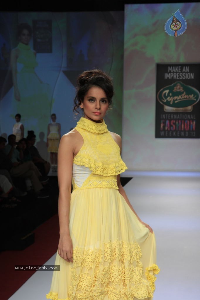 Celebs at Signature International Fashion Week 2013 - 39 / 132 photos