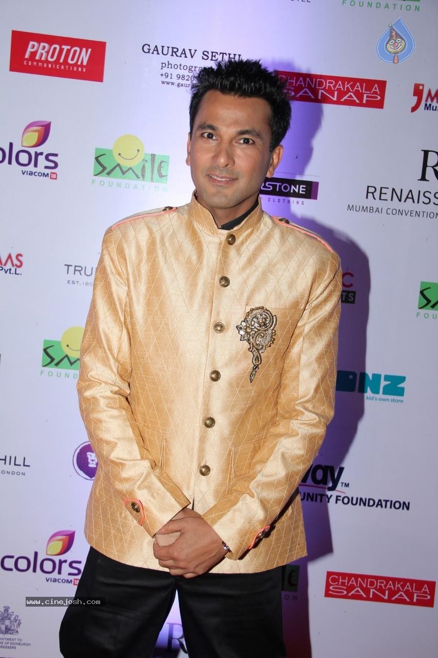 Celebs at Smile Foundation Ramp for Champs Show 01 - 21 / 98 photos
