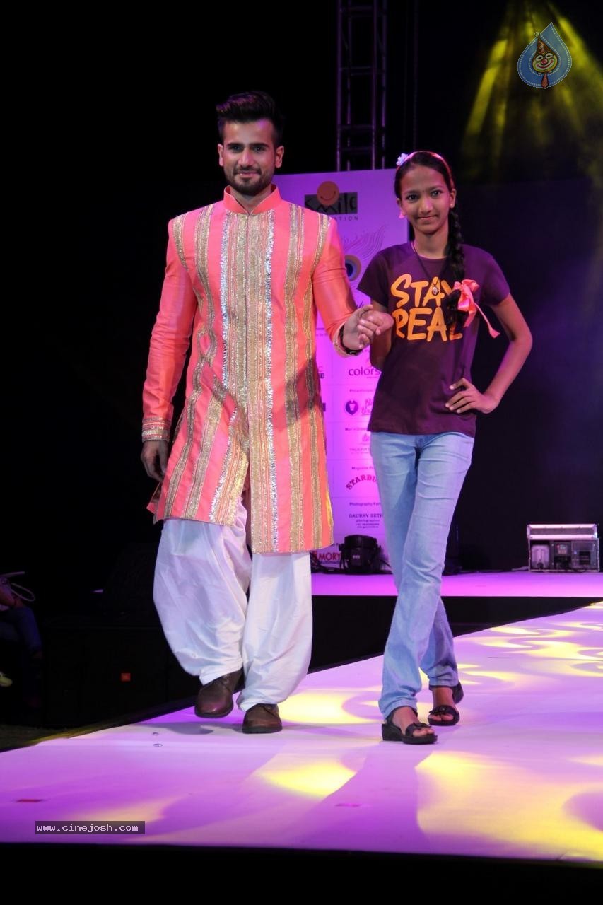 Celebs at Smile Foundation Ramp for Champs Show 01 - 28 / 98 photos