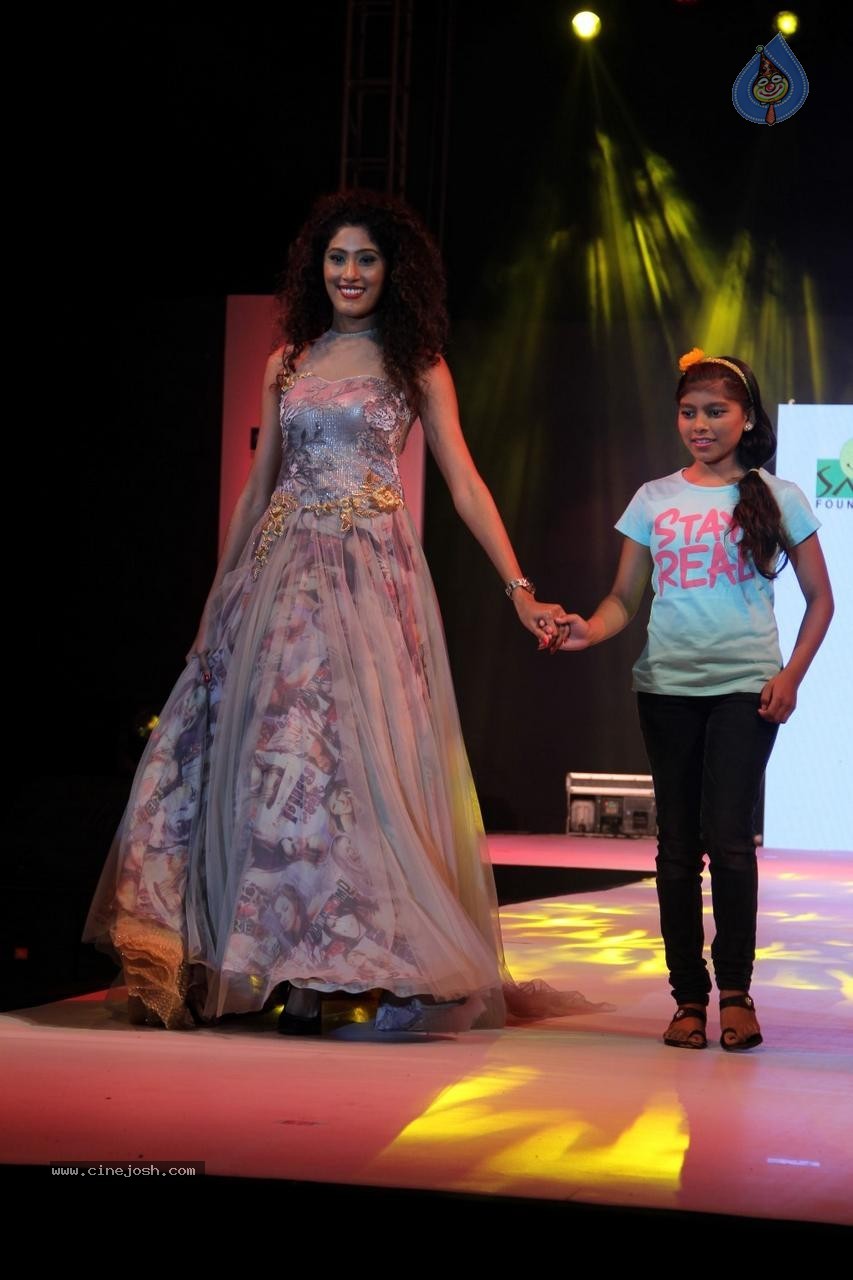 Celebs at Smile Foundation Ramp for Champs Show 01 - 97 / 98 photos