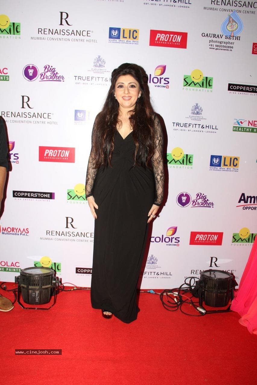 Celebs at Smile Foundation Ramp for Champs Show 02 - 5 / 98 photos