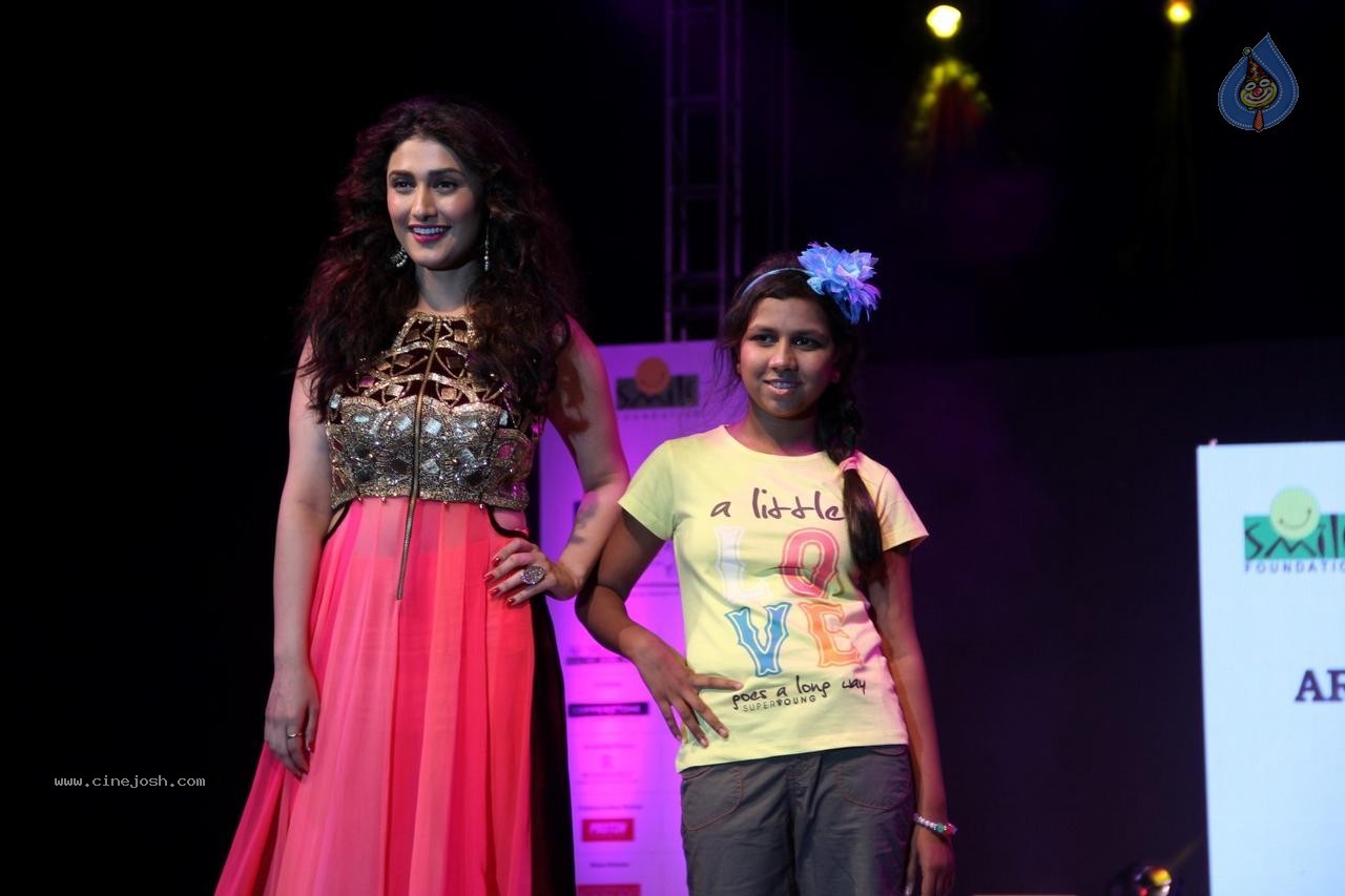 Celebs at Smile Foundation Ramp for Champs Show 02 - 19 / 98 photos