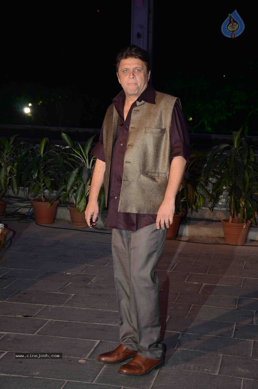 Celebs at Smita Thackeray Son Wedding Reception - 28 / 120 photos
