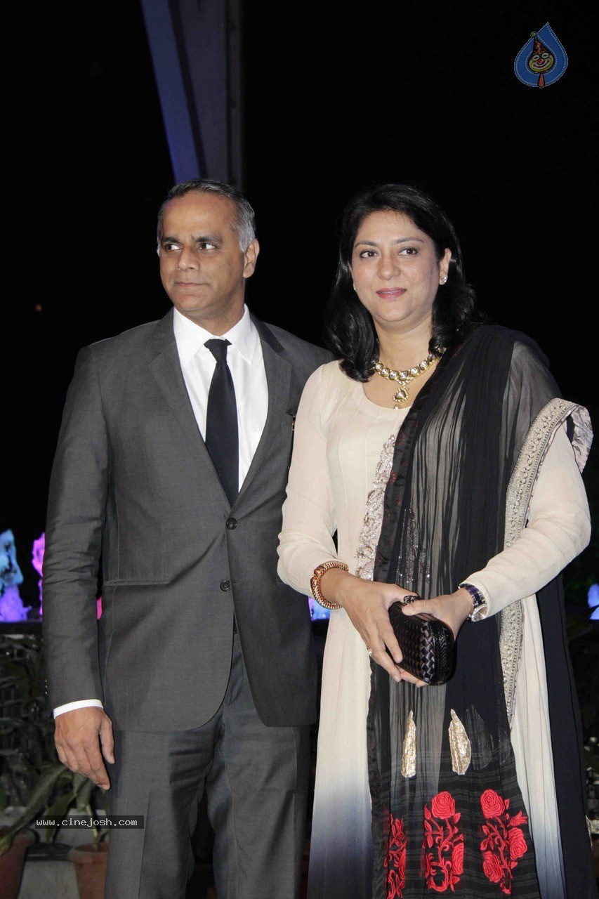 Celebs at Smita Thackeray Son Wedding Reception - 32 / 120 photos