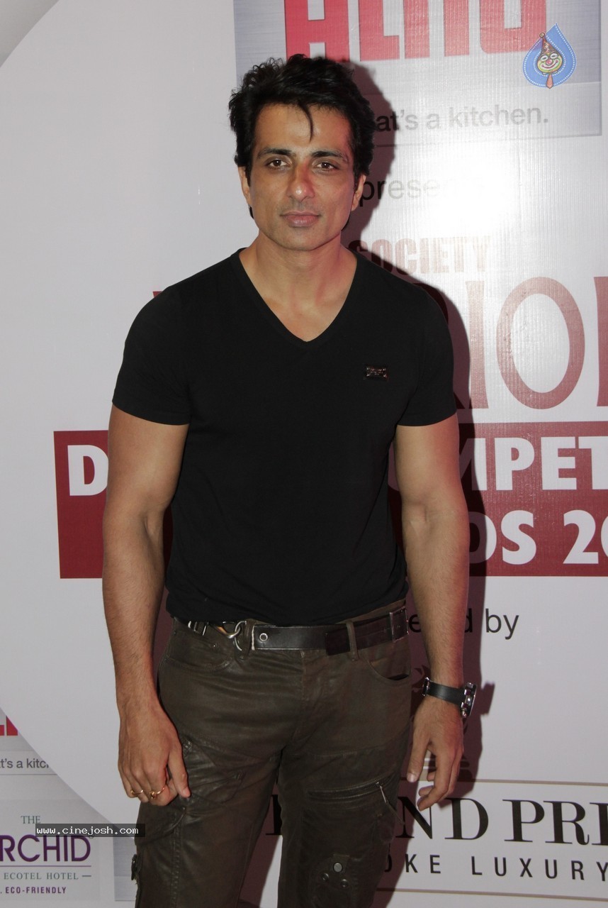 Celebs at Society Interiors Design Event - 7 / 31 photos