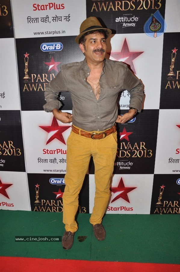 Celebs at Star Parivaar Awards 2013 - 9 / 161 photos