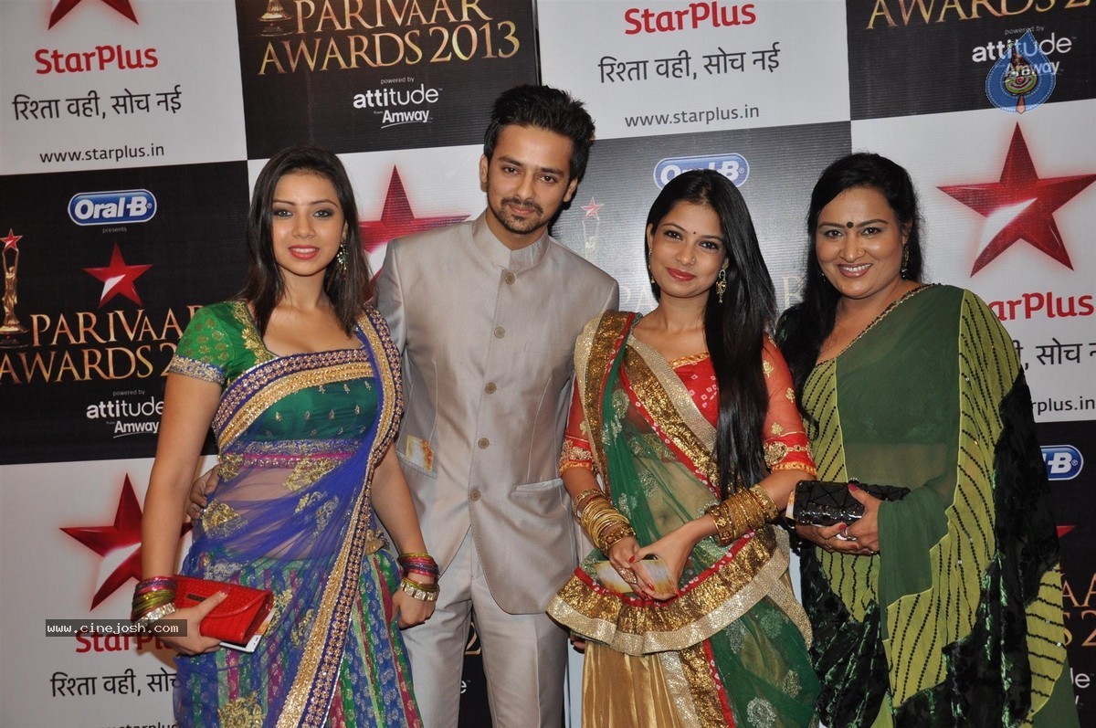 Celebs at Star Parivaar Awards 2013 - 113 / 161 photos