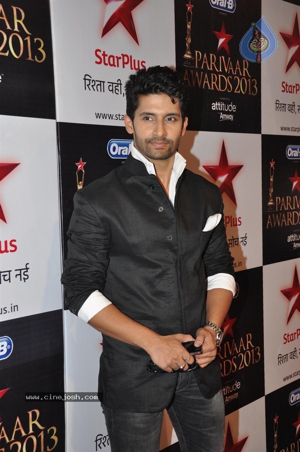 Celebs at Star Parivaar Awards 2013 - 137 / 161 photos