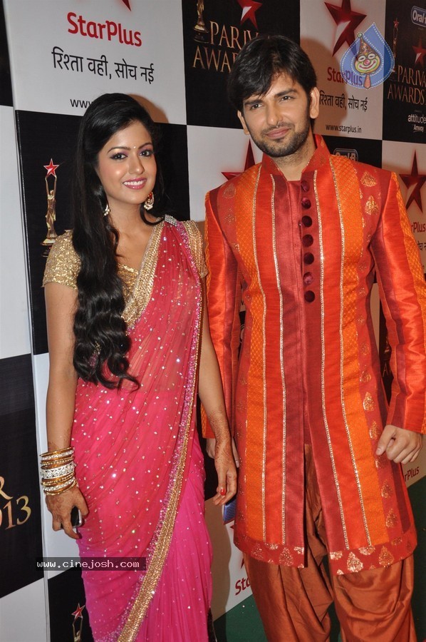 Celebs at Star Parivaar Awards 2013 - 140 / 161 photos