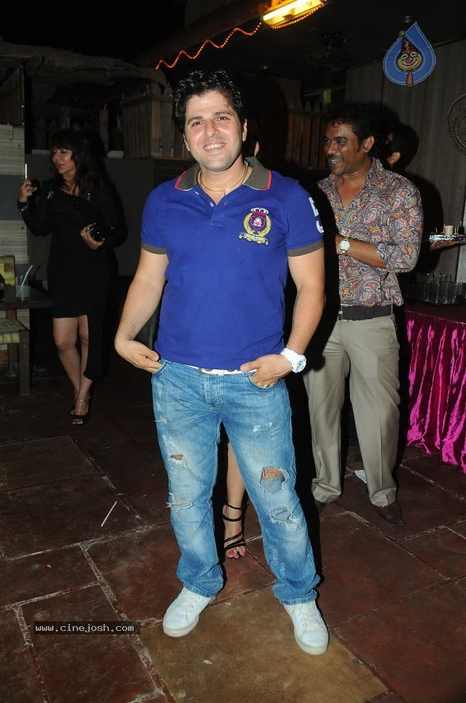 Celebs at Tannaz Irani Surprise Party - 4 / 30 photos