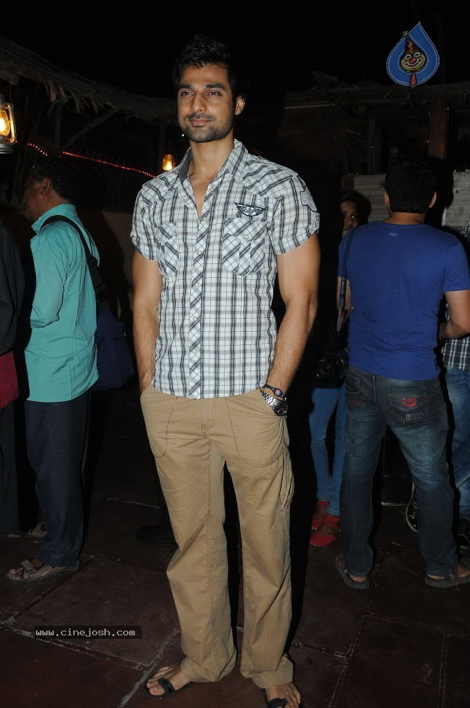 Celebs at Tannaz Irani Surprise Party - 25 / 30 photos