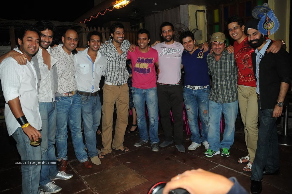 Celebs at Tannaz Irani Surprise Party - 27 / 30 photos