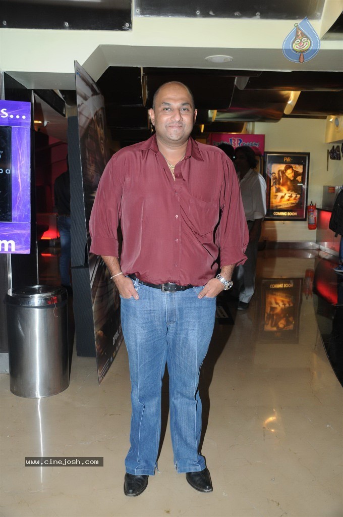 Celebs at Tezz Movie Premiere - 16 / 34 photos