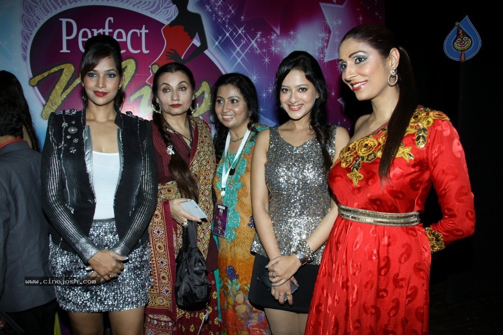 Celebs at The Crowning of Perfect Miss Mumbai Finale - 15 / 71 photos