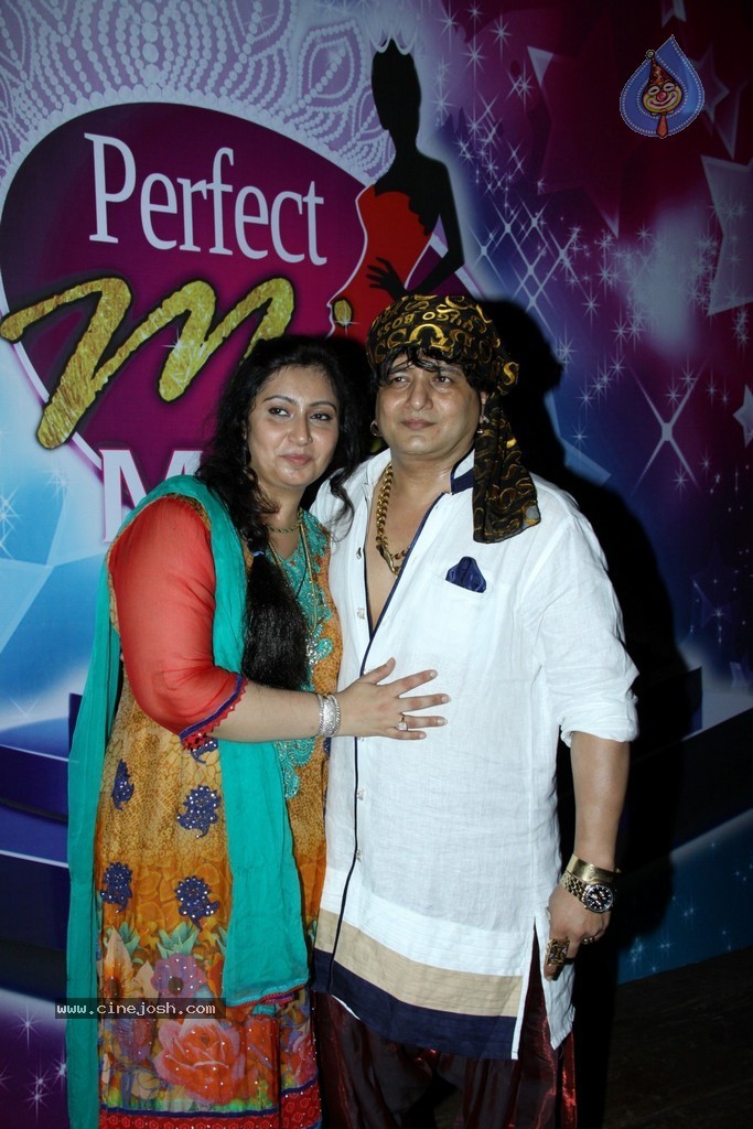 Celebs at The Crowning of Perfect Miss Mumbai Finale - 62 / 71 photos