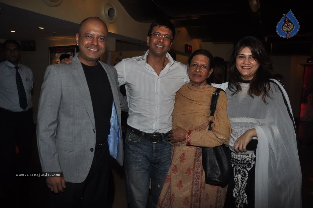 The Forest Movie Premiere - 29 / 37 photos
