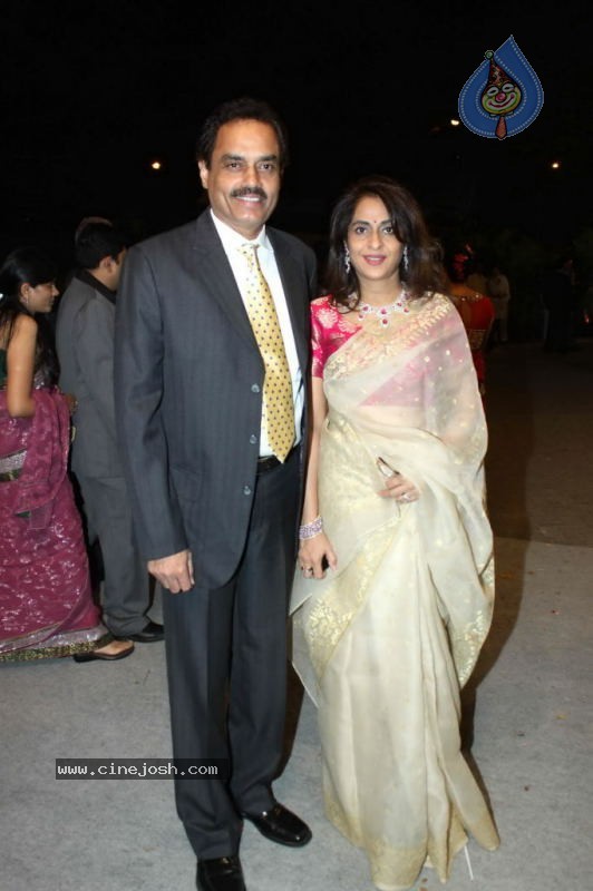 Bolly Celebs at Venugopal Dhoot Daughter Wedding - 23 / 55 photos