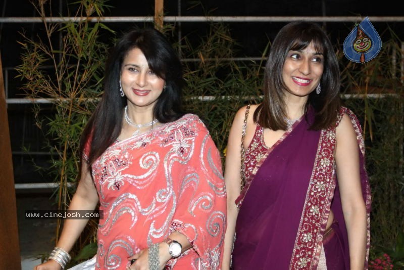 Bolly Celebs at Venugopal Dhoot Daughter Wedding - 45 / 55 photos