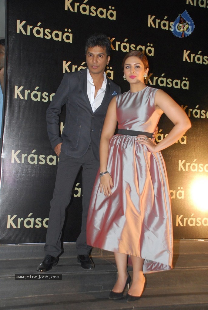 Celebs at Vikram Phadnis Krasaa Store Launch - 21 / 54 photos