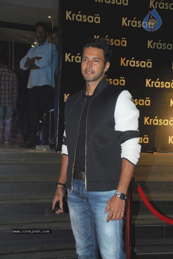 Celebs at Vikram Phadnis Krasaa Store Launch - 41 / 54 photos