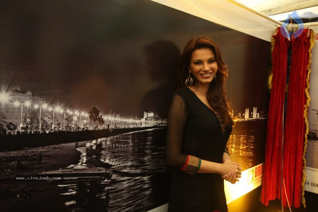 Celebs at We Love Mumbai Campaign - 9 / 43 photos