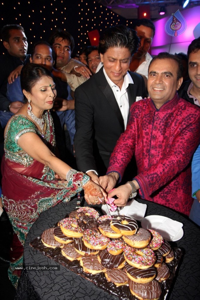 Celebs at Yogesh Lakhani Bday Party - 24 / 45 photos