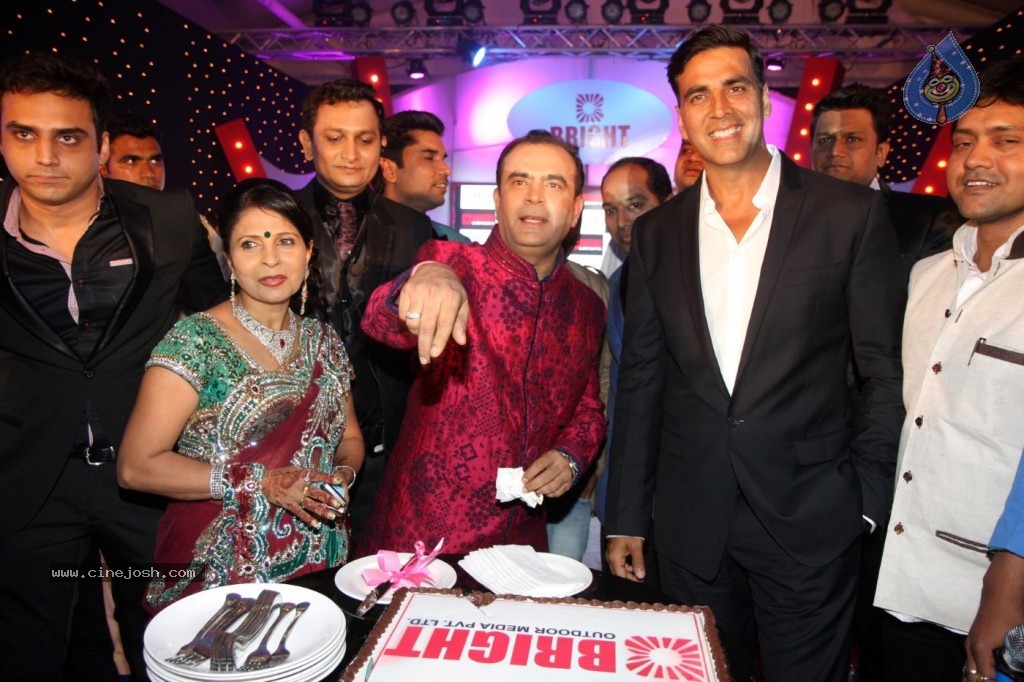 Celebs at Yogesh Lakhani Bday Party - 29 / 45 photos