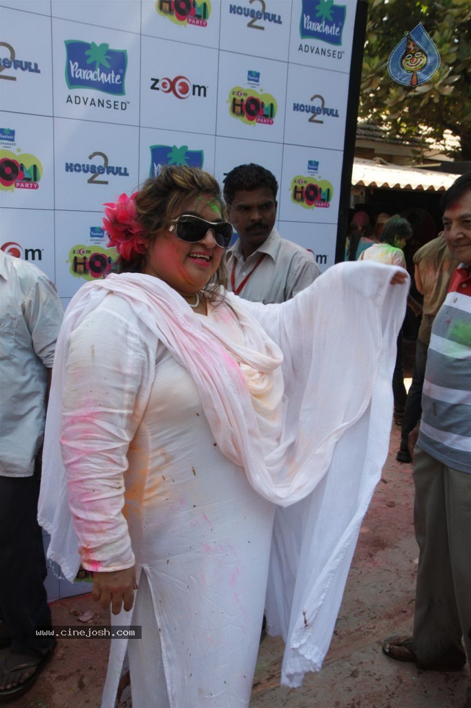 Celebs at Zoom Holi Celebrations - 19 / 40 photos