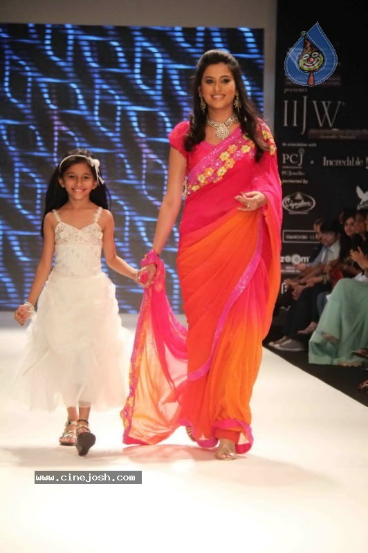 Celebs Walk the Ramp at IIJW 2011 Fashion Show - 9 / 137 photos