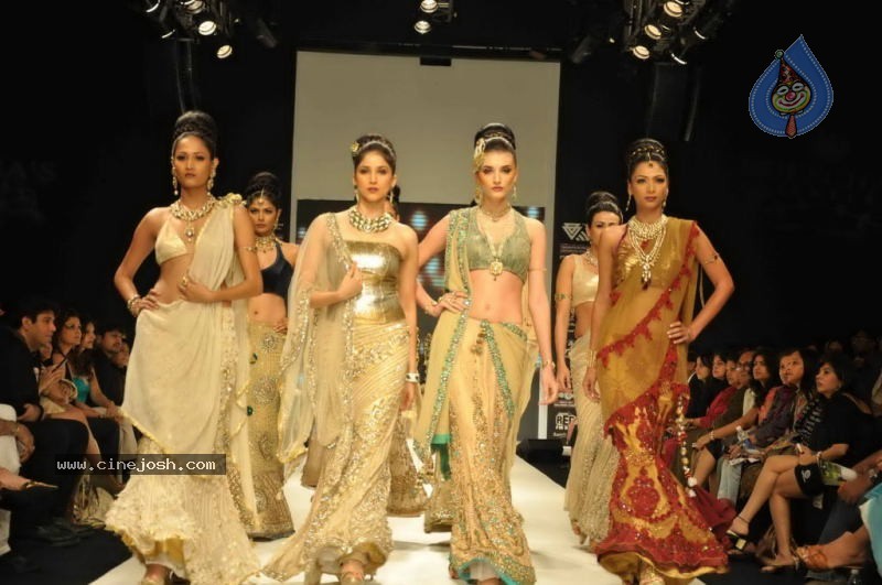 Celebs Walk the Ramp at IIJW 2011 Fashion Show Day 2 - 113 / 113 photos