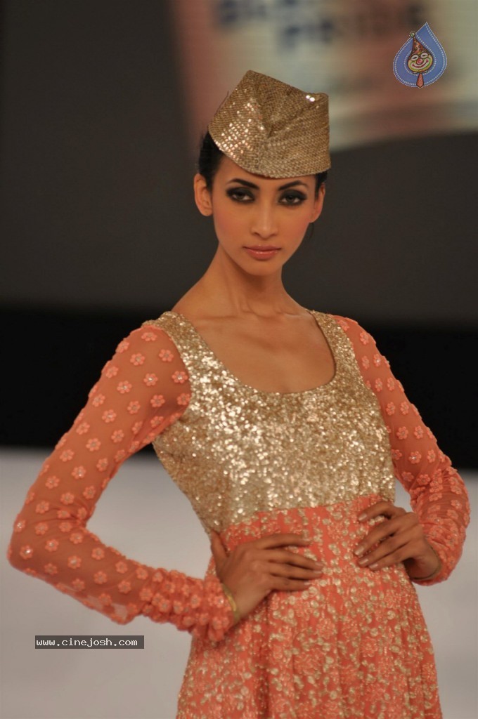 Celebs Walks The Ramp at BPFT Show - 9 / 197 photos